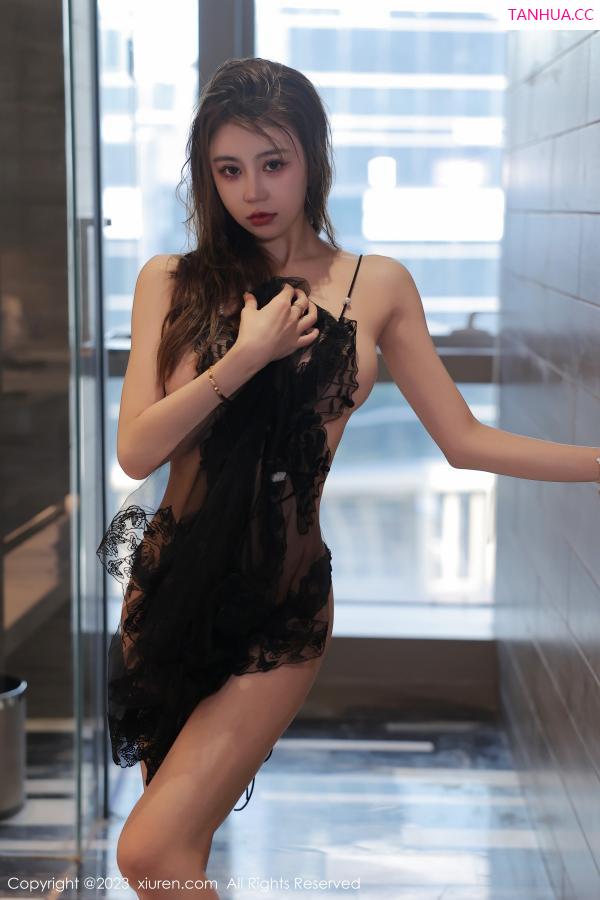 tina_甜仔  [XiuRen]高清写真图 2023.05.24 No.6793 tina_甜仔 广州旅拍第37张图片